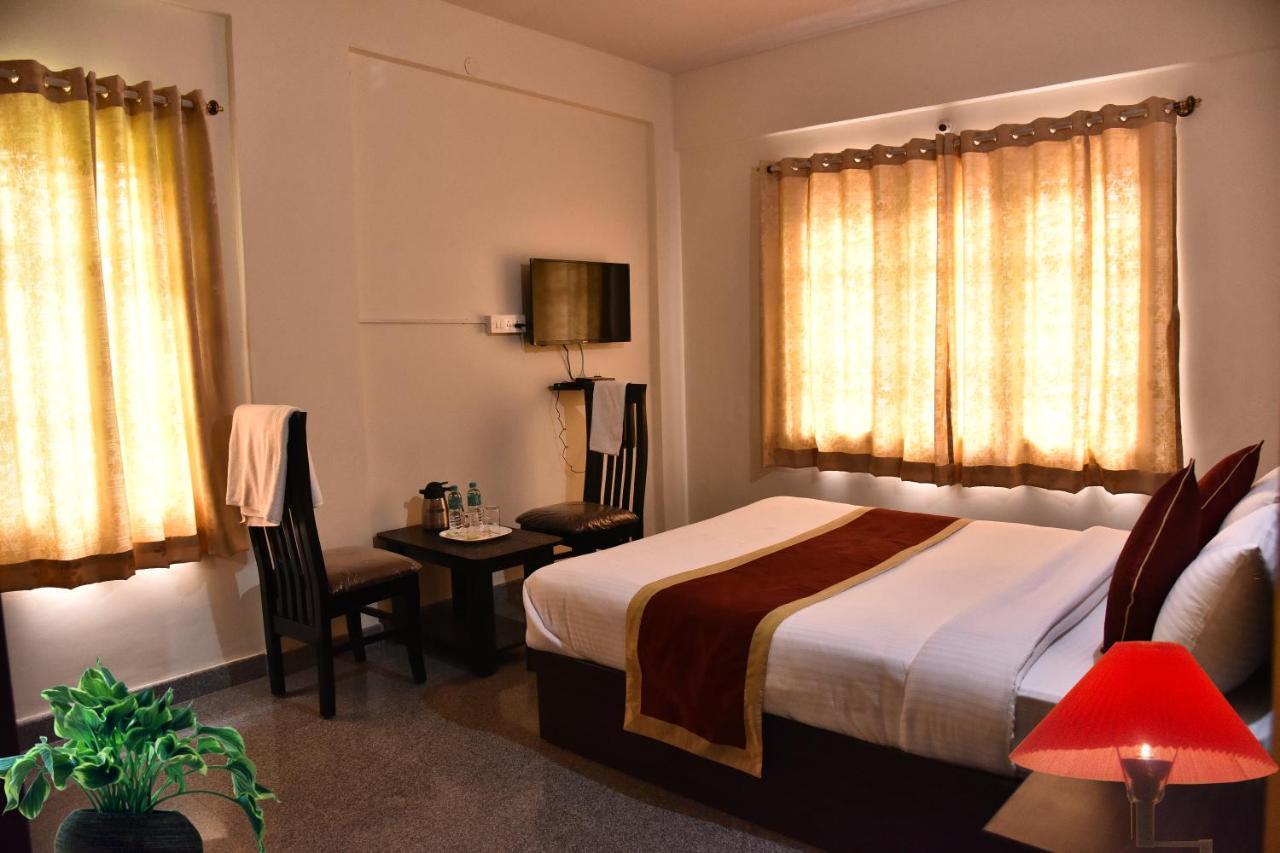 The Banjaara Suites Bangalore Exteriör bild