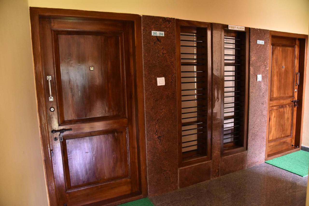 The Banjaara Suites Bangalore Exteriör bild