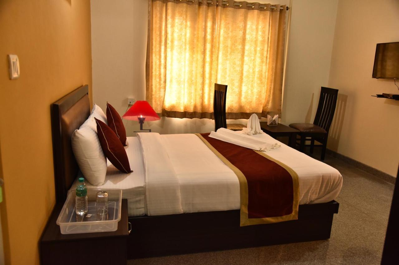 The Banjaara Suites Bangalore Exteriör bild