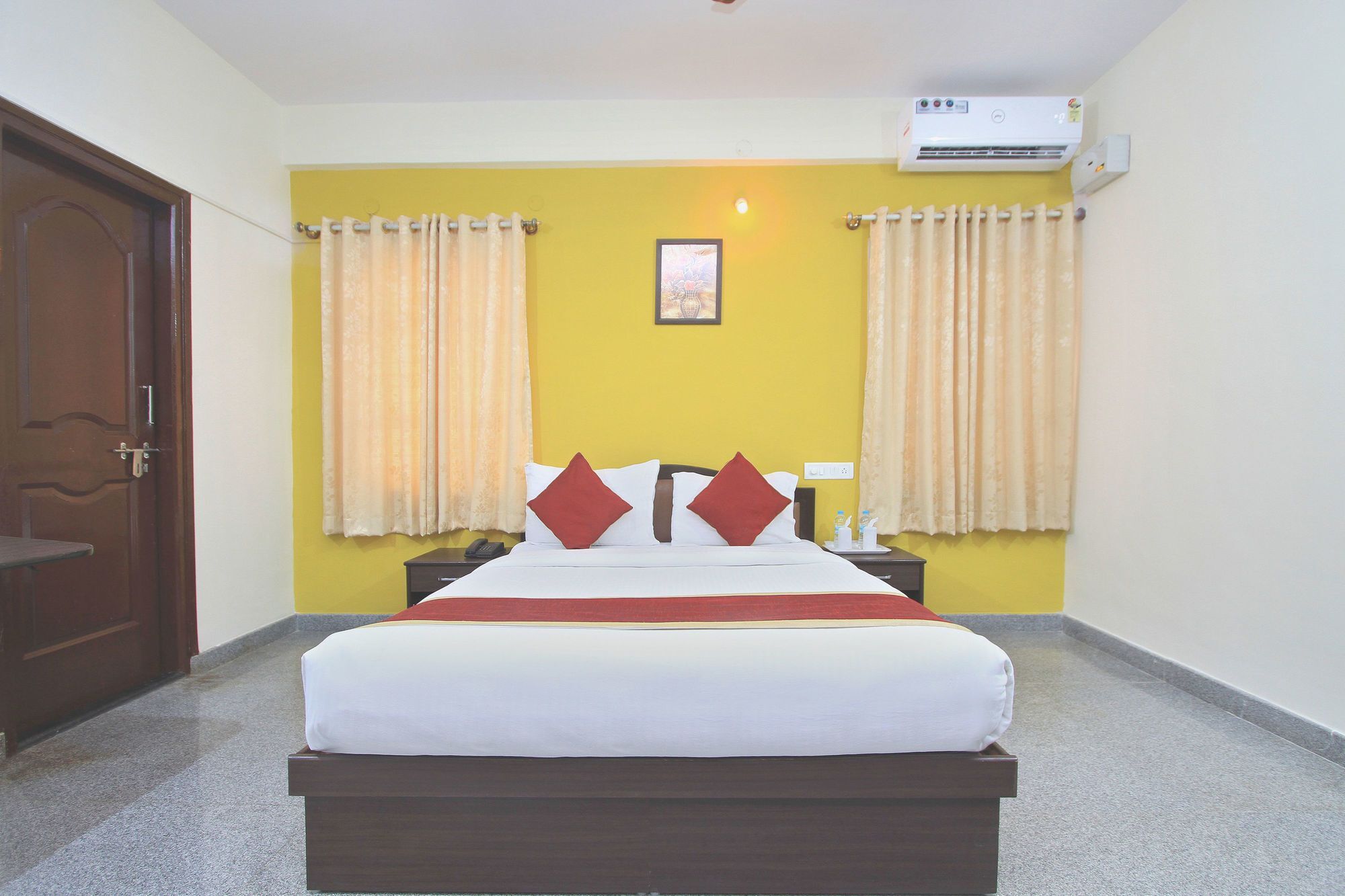 The Banjaara Suites Bangalore Exteriör bild