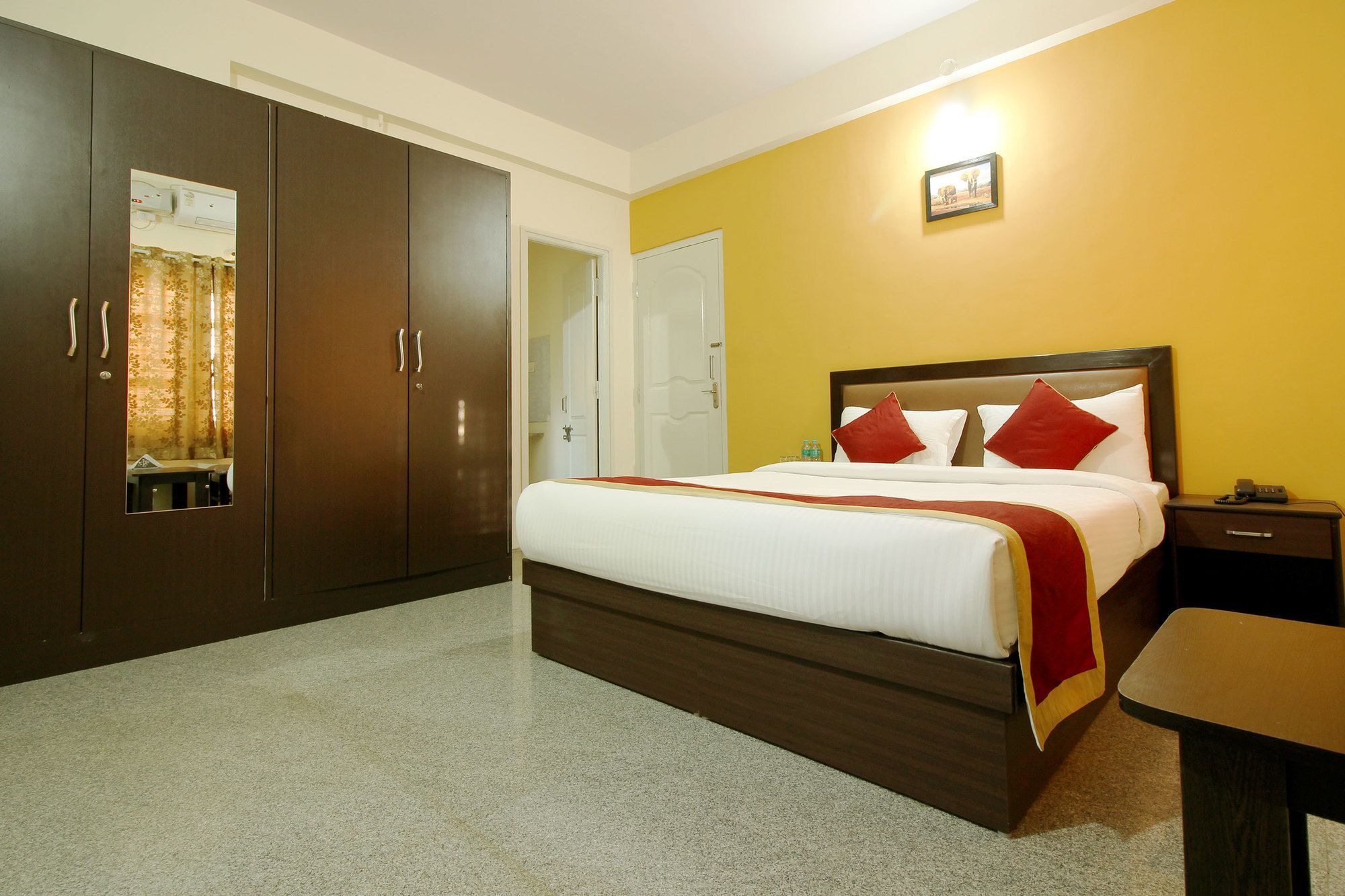 The Banjaara Suites Bangalore Exteriör bild