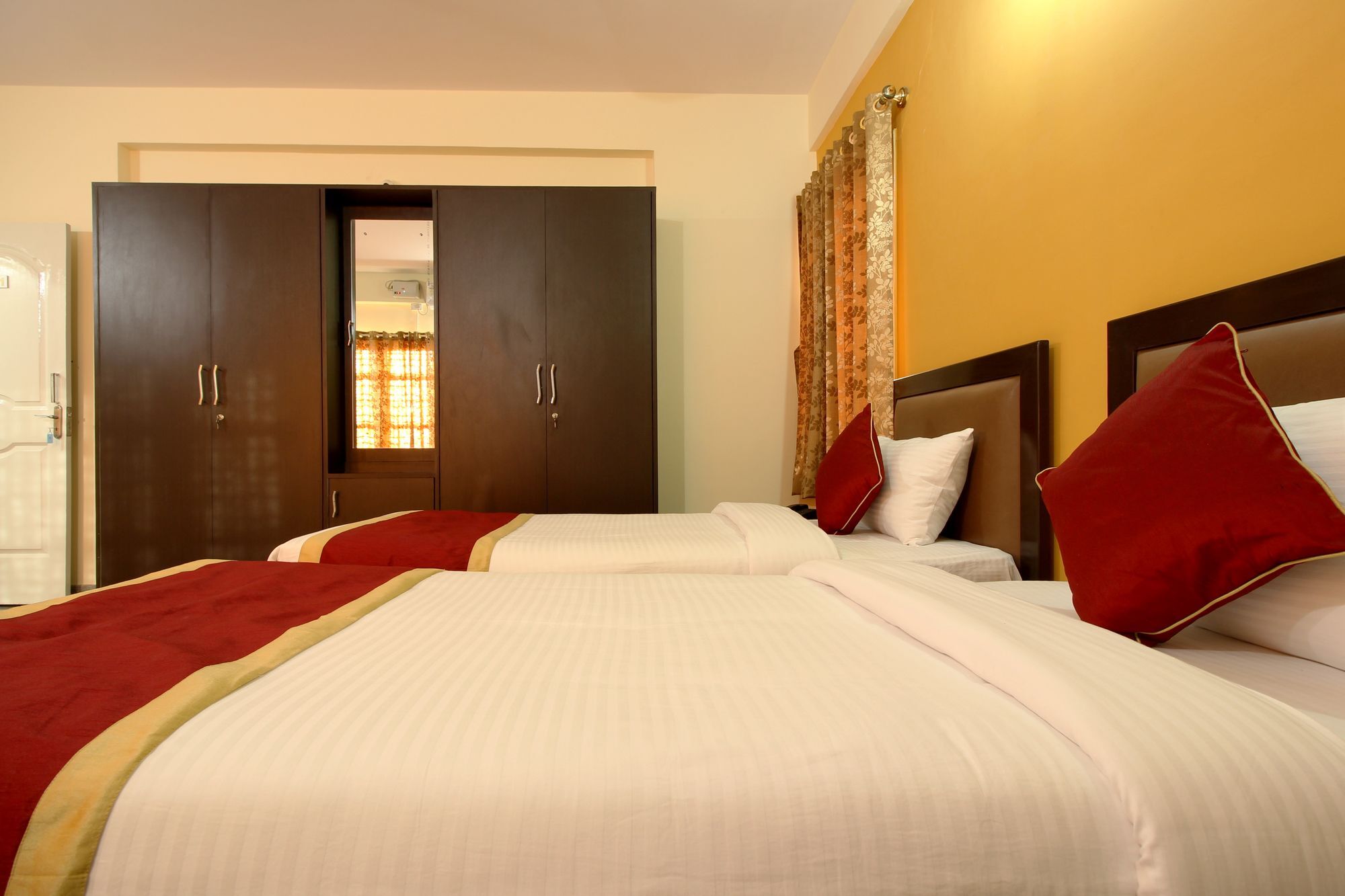 The Banjaara Suites Bangalore Exteriör bild